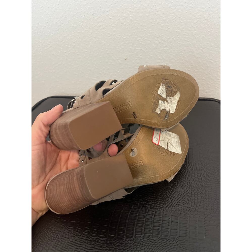 VINCE CAMUTO Reston Tan Studded Block Heel Sandal Size 6.5 - Picture 6 of 6